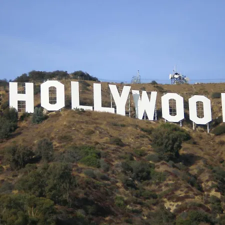 Hollywood Business Suites Los Angeles Exterior photo